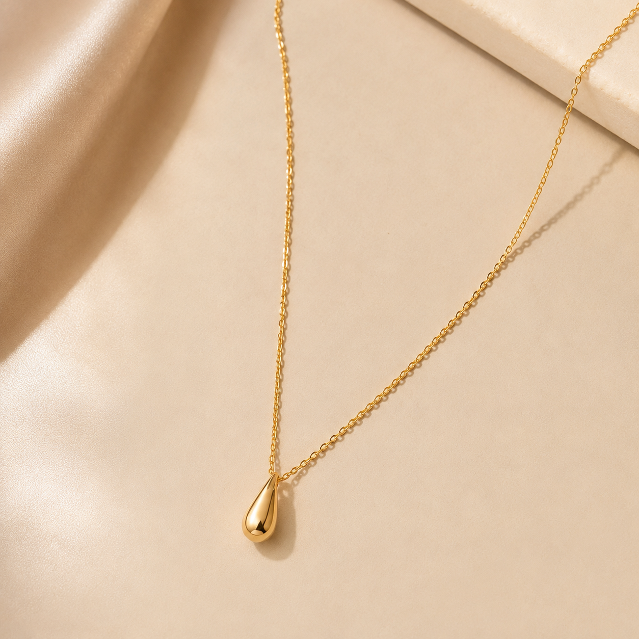 Collar Gota Éclat – Chapado en Oro